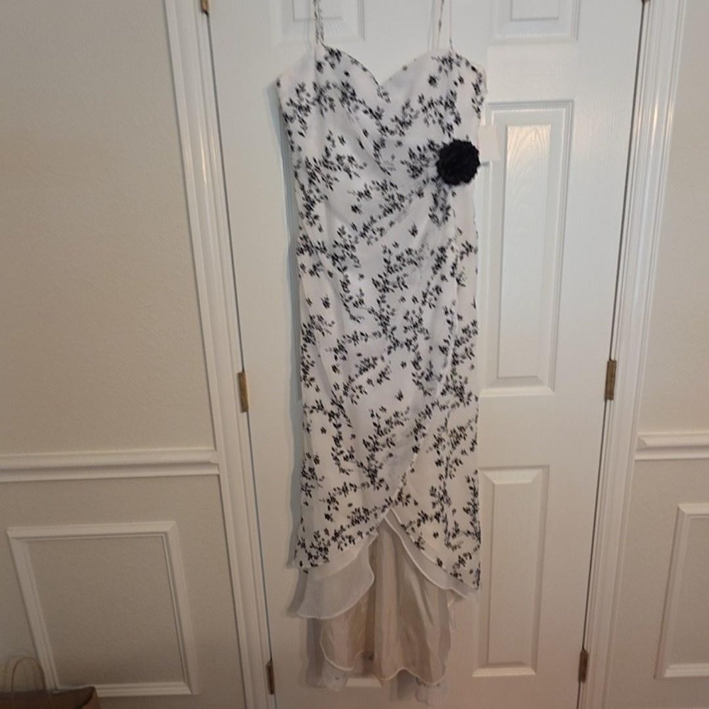 Morgan & Co Dress Juniors 13/14 White Floral Sweetheart Hi Low Chiffon Gown